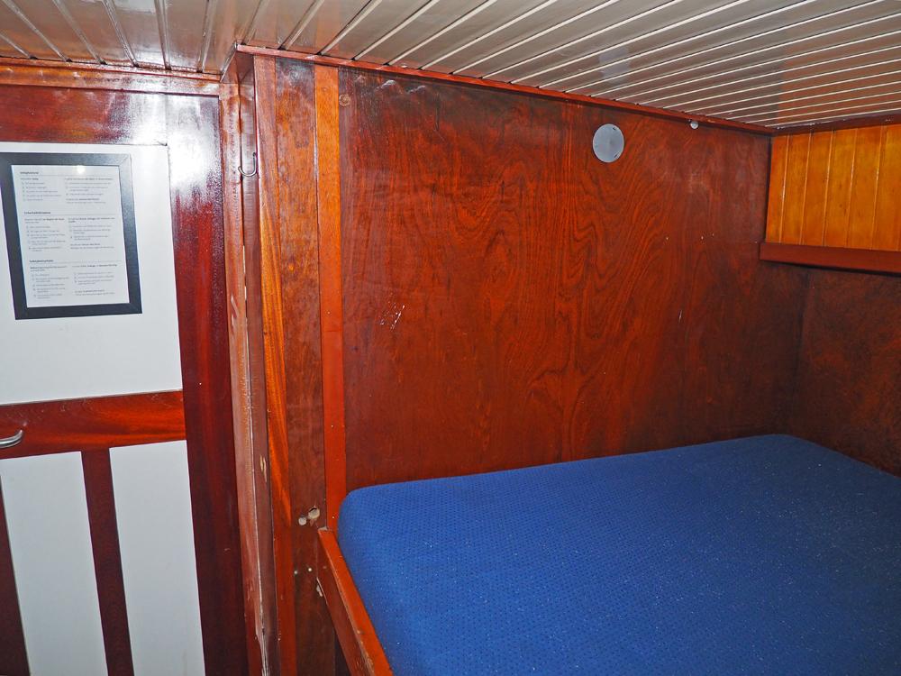 Saloon, Accommodation